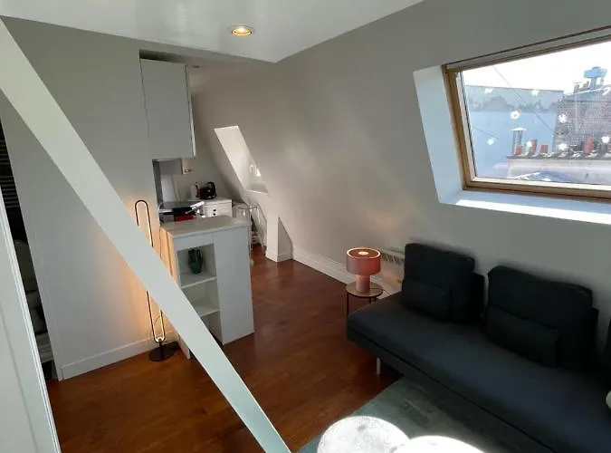 Beautiful Lincoln Apartment *